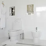 Dom Aktera Hotel