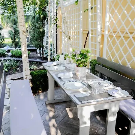 Dom Aktera Hotel Odessa