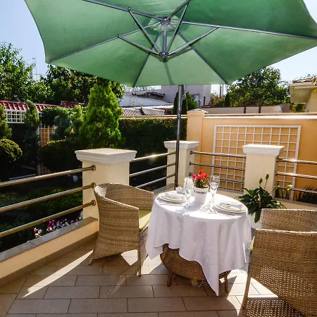 Hotel Dom Aktera 3*