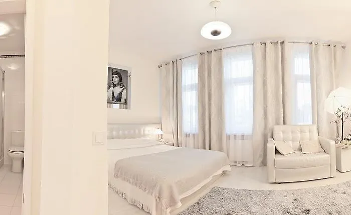 Ξενοδοχείο Dom Aktera